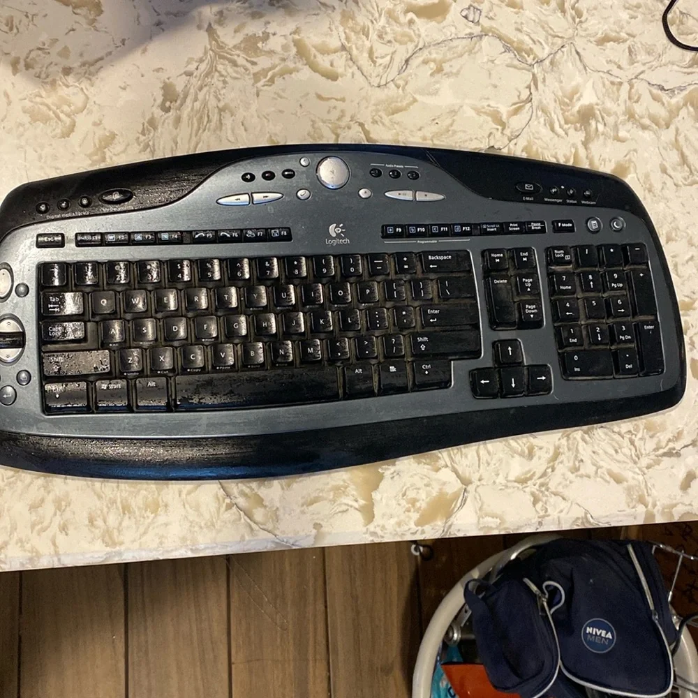 Logitech Computer keyboard 19 by 9